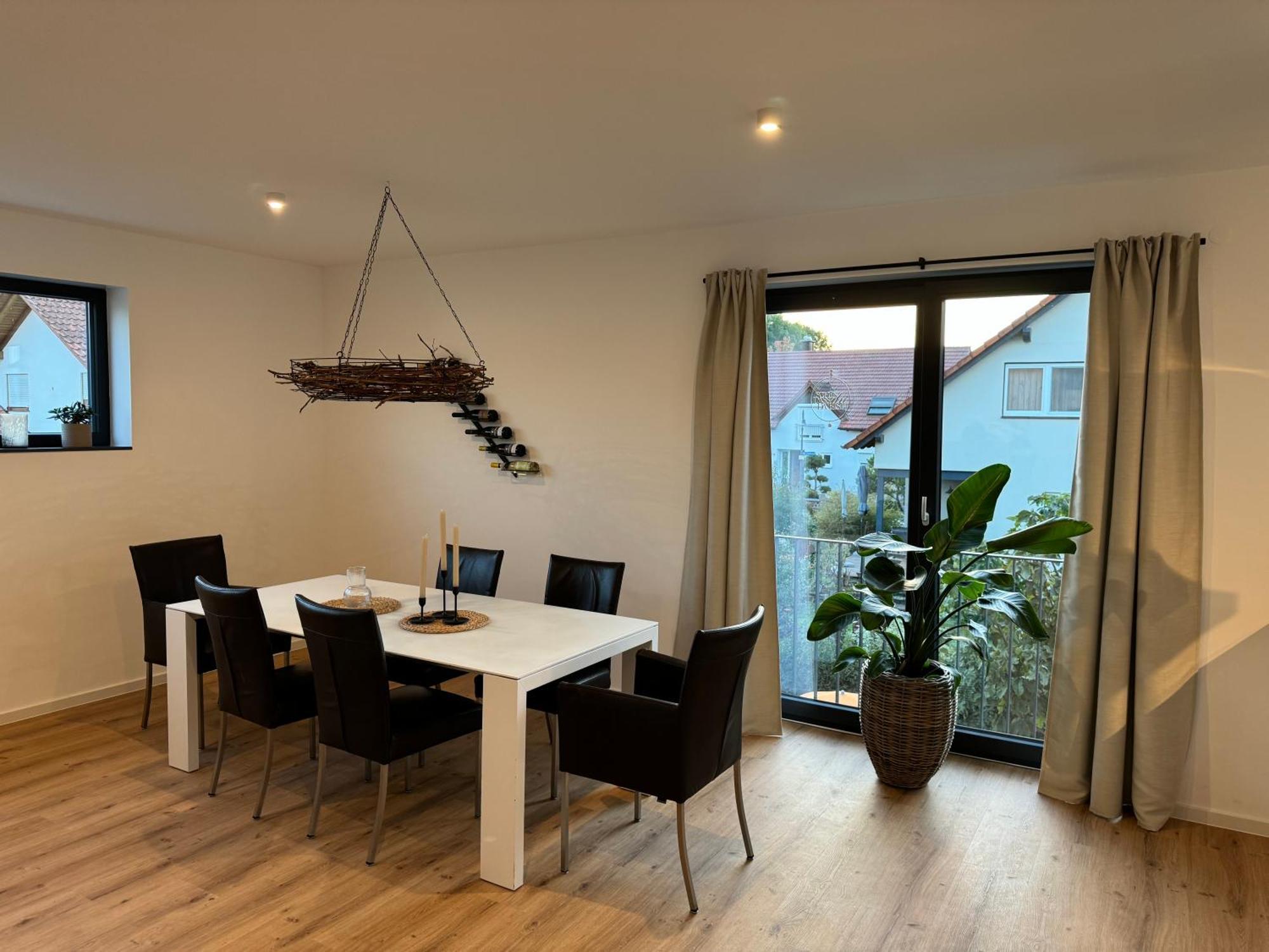 Moderne Ferienwohnung Mit Terrasse, Grill & Privatparkplatz Venningen Buitenkant foto